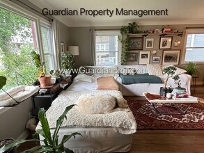 4400 Zenith Ave S in Minneapolis, MN - Building Photo - Building Photo