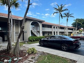 11207 Royal Palm Blvd, Unit 11207 in Coral Springs, FL - Building Photo