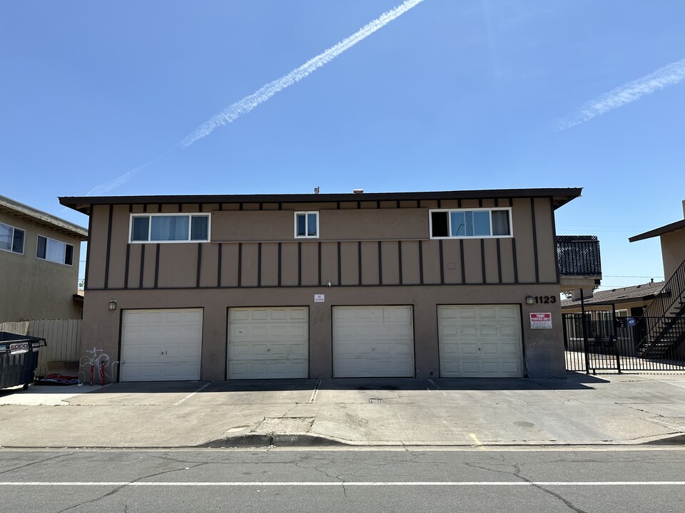 1119 E Lexington Ave in El Cajon, CA - Building Photo