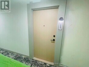 30 Dreamers Wy in Toronto, ON - Building Photo - Building Photo