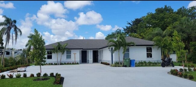 property at 4323 Barbridge Rd