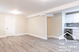 856 W George St in Chicago, IL - Building Photo - Building Photo