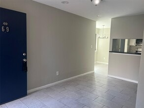 6601 Sands Point Dr in Houston, TX - Foto de edificio - Building Photo