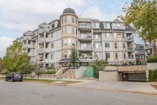2419 Erlton St SW in Calgary, AB - Building Photo
