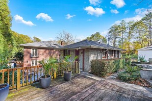 1995 Ponce De Leon Ave NE in Atlanta, GA - Building Photo