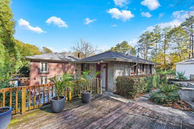 property at 1995 Ponce De Leon Ave NE