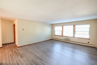 Bryant Avenue Apartments | 2550 in Minneapolis, MN - Building Photo - Building Photo