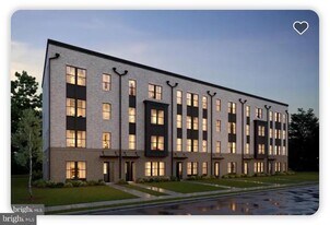 117 E Cromwell St in Baltimore, MD - Building Photo