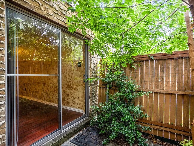 800 Dublin Dr in Richardson, TX - Building Photo - Building Photo