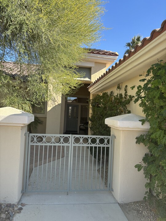 36418 Fan Palm Way in Palm Desert, CA - Building Photo