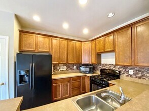 102 Mooring Ct in Stafford, VA - Building Photo - Building Photo
