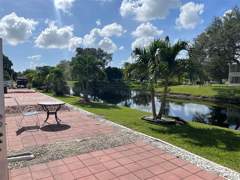 158 Tilford S in Deerfield Beach, FL - Building Photo