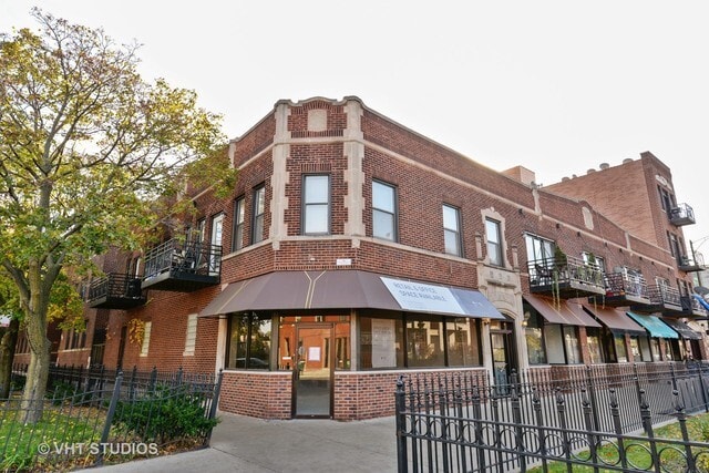 property at 3765 N Racine Ave