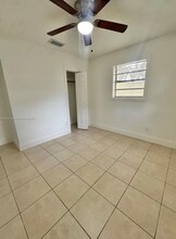 4111 SW 33rd St in West Park, FL - Building Photo - Building Photo