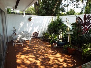 3103 N Julia Cir in Tampa, FL - Building Photo - Building Photo