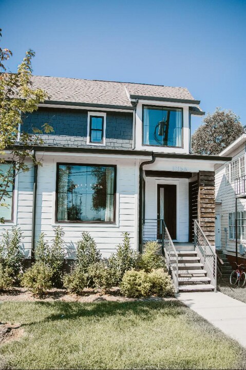 1715 14th Ave S in Nashville, TN - Building Photo