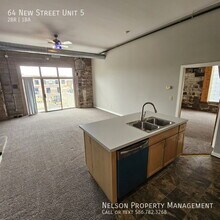64 New St in Mount Clemens, MI - Foto de edificio - Building Photo