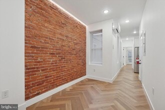 1438 Tasker St in Philadelphia, PA - Building Photo - Building Photo