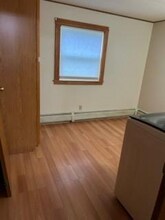 686 S Windsor St in Royalton, VT - Building Photo - Building Photo