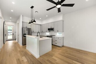 3204 Overcup Oak Dr in Austin, TX - Building Photo - Building Photo