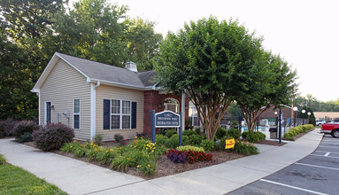 Brookway West Apartments in Lewisville, NC - Building Photo - Building Photo