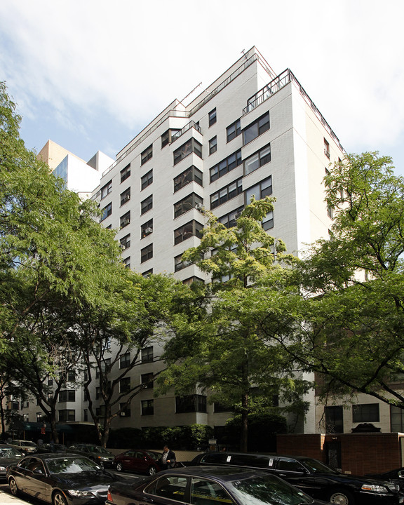 315 East 65th St in New York, NY - Foto de edificio