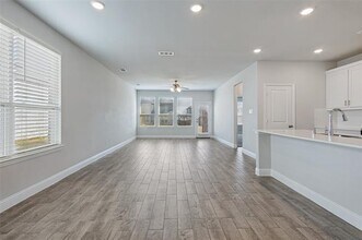 724 Amenduni Ln in Anna, TX - Building Photo - Building Photo