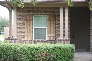 10710 Barker View Dr in Cypress, TX - Foto de edificio - Building Photo