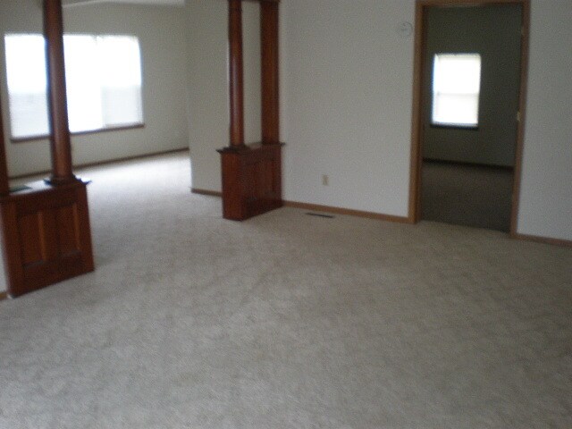913 N 11th St, Unit LOWER UNIT in Manitowoc, WI - Building Photo