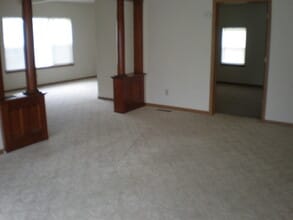 913 N 11th St, Unit LOWER UNIT in Manitowoc, WI - Building Photo - Building Photo