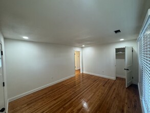 2320 S Louisiana St in Little Rock, AR - Building Photo - Building Photo