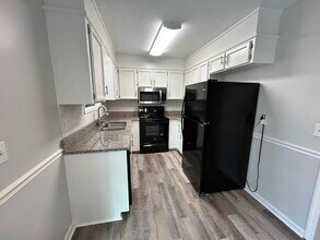 1816 Winding Way Dr in White House, TN - Foto de edificio - Building Photo