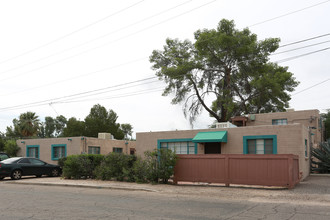 15 N Longfellow in Tucson, AZ - Building Photo - Building Photo