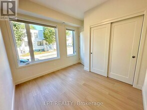 260-260 St Denis St in Ottawa, ON - Building Photo - Building Photo