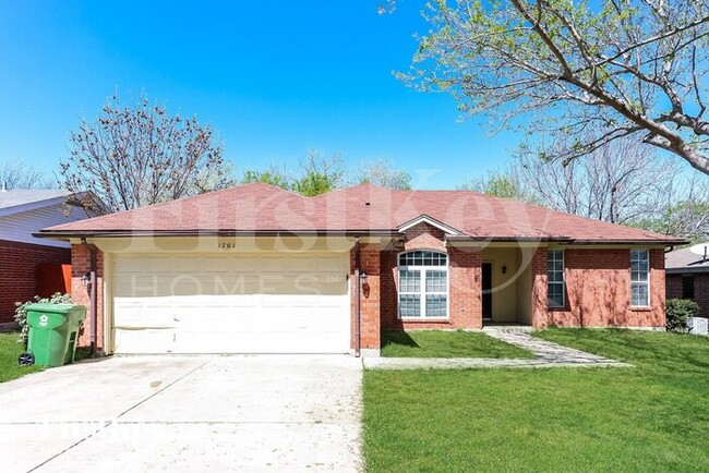 1701 Oxford Dr