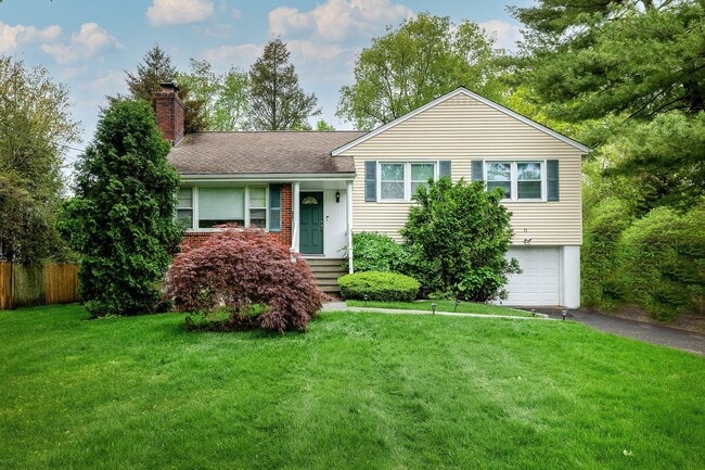 property at 11 Latonia Rd