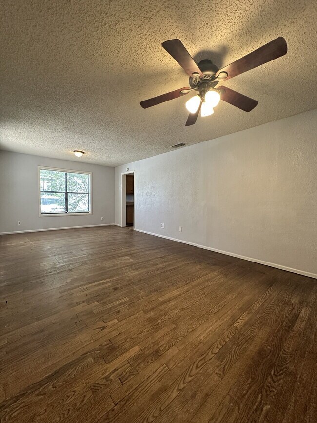 2424 22nd St in Lubbock, TX - Building Photo - Building Photo