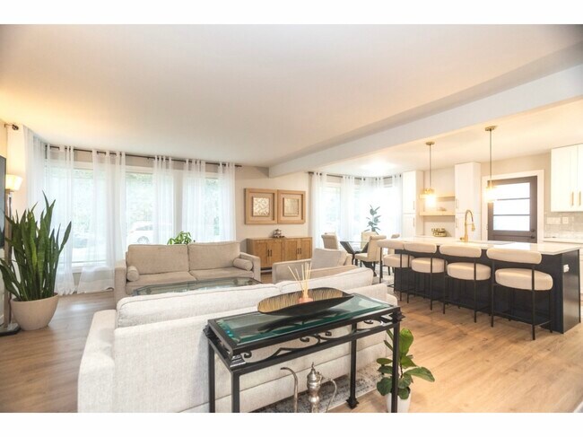 726 Lawler Ave in Wilmette, IL - Building Photo - Building Photo