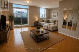 2590 Argyle Rd in Mississauga, ON - Building Photo