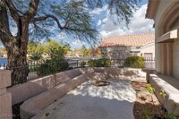 2744 Crown Ridge Dr in Las Vegas, NV - Building Photo - Building Photo