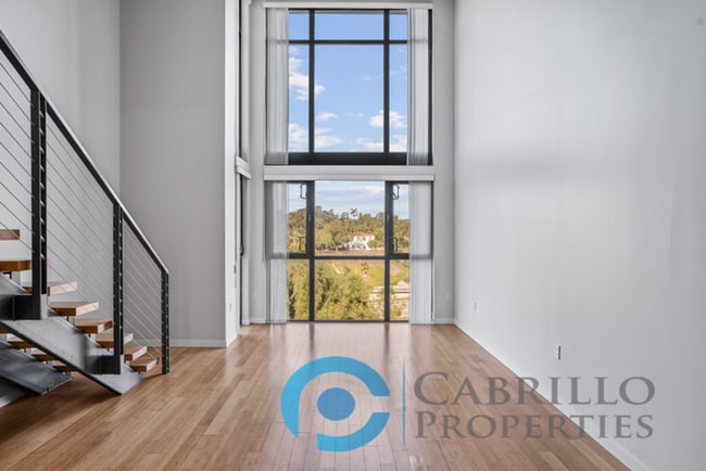 889 Date St in San Diego, CA - Building Photo - Building Photo