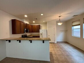 7736 Pista Way in Las Vegas, NV - Building Photo - Building Photo