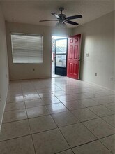 22 Lake Villa Way in Kissimmee, FL - Building Photo - Building Photo