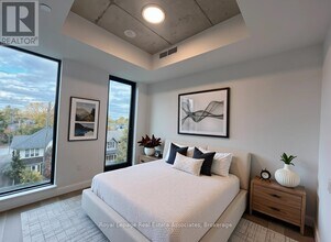 1720 Bayview Ave in Toronto, ON - Building Photo - Building Photo