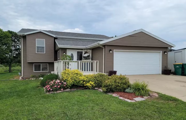 property at 2803 Sportsmans Dr