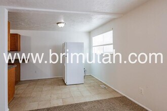 4670 Stratton Dr E in Holladay, UT - Building Photo - Building Photo