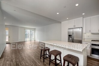 2890 C St in San Diego, CA - Building Photo - Building Photo