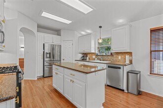 1218 Highland Dr in Cedar Park, TX - Building Photo - Building Photo