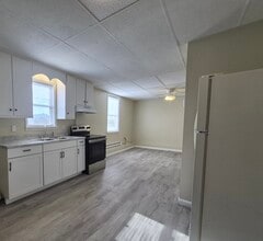 287 Mountain View Rd, Unit 2 in Ronceverte, WV - Building Photo - Building Photo