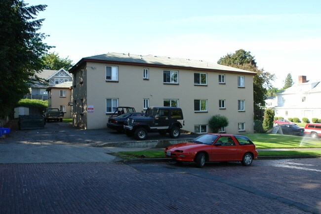 801 S Adams St in Spokane, WA - Foto de edificio - Building Photo